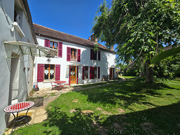 Vente par agence immobiliere à Troyes (10000)