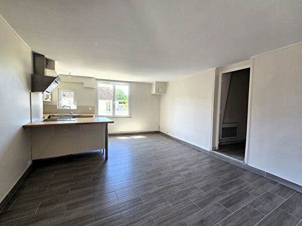 Vente par agence immobiliere à Rosieres pres troyes (10430)