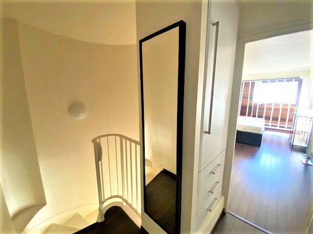 REIMS HYPER-CENTRE - TYPE 2 EN DUPLEX - CAVE ET GARAGE