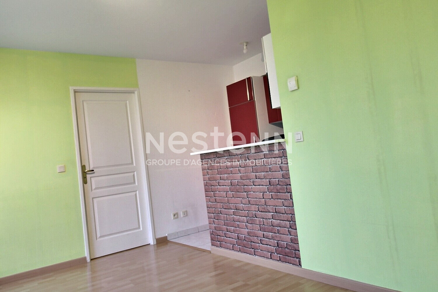 REIMS - APPARTEMENT DE TYPE 2 AVEC GARAGE