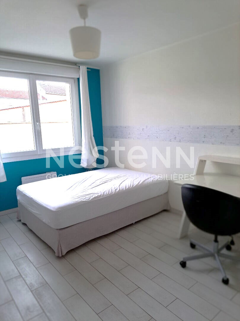 T4 MEUBLE AVEC BALCON - SECTEUR ST ANNE COURLANCY