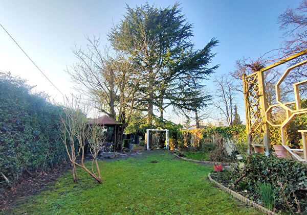 Vente par agence immobiliere à Livry gargan (93190)