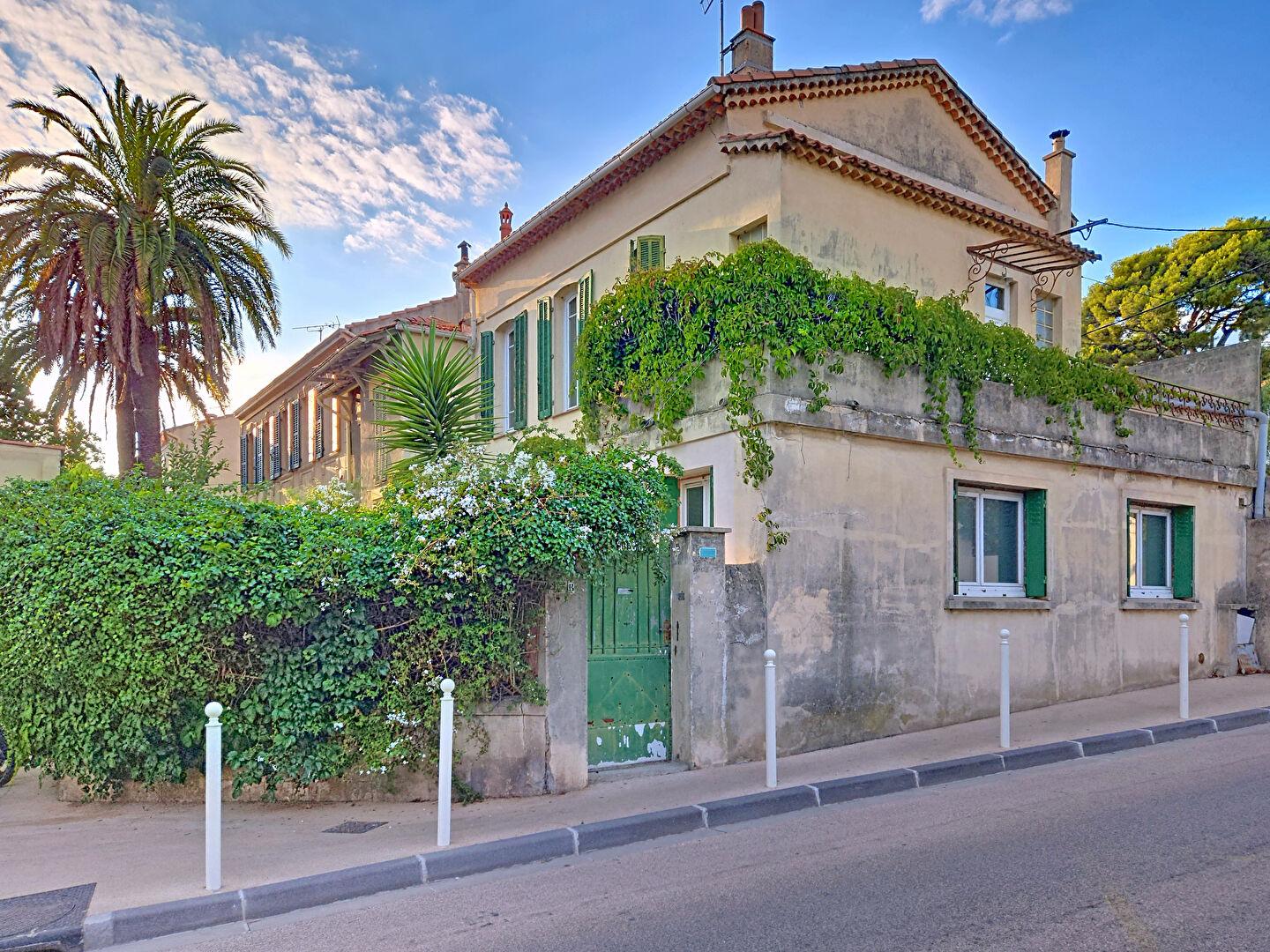 Toulon EST a proximite d'Ortolan Maison Toulon 5 pieces 105 m2