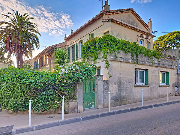 Toulon EST a proximite d'Ortolan Maison Toulon 5 pieces 105 m2
