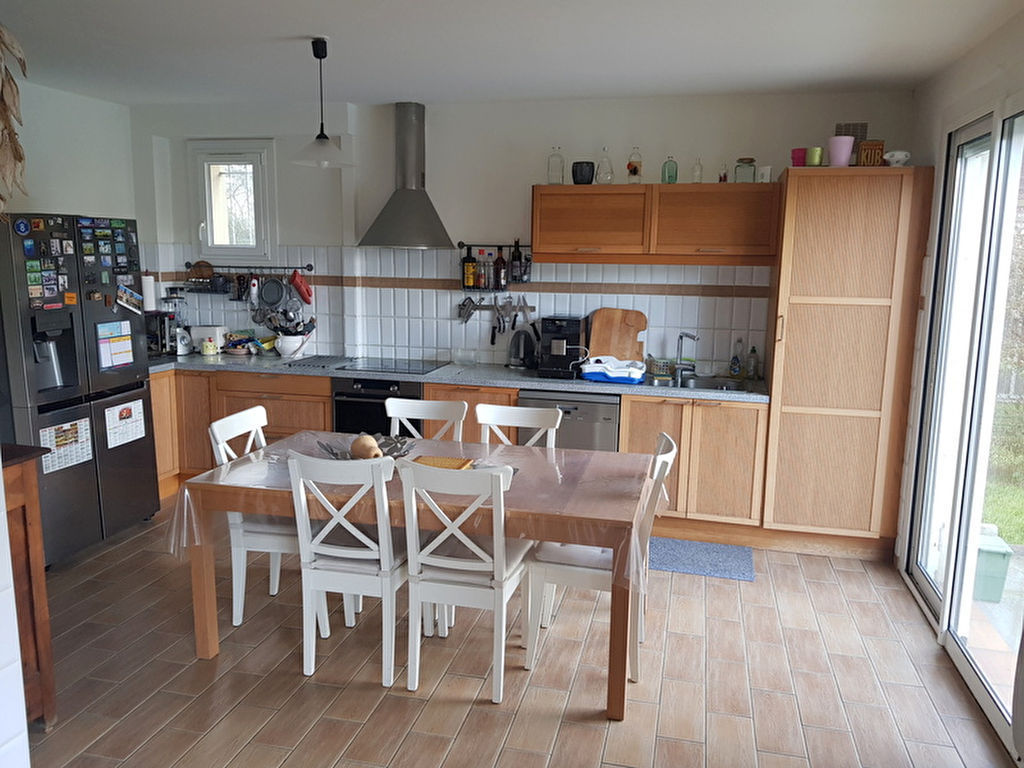 Auzeville Tolosane 31320  Maison T7 de 200 m2, terrain 916 m²- piscine, garage