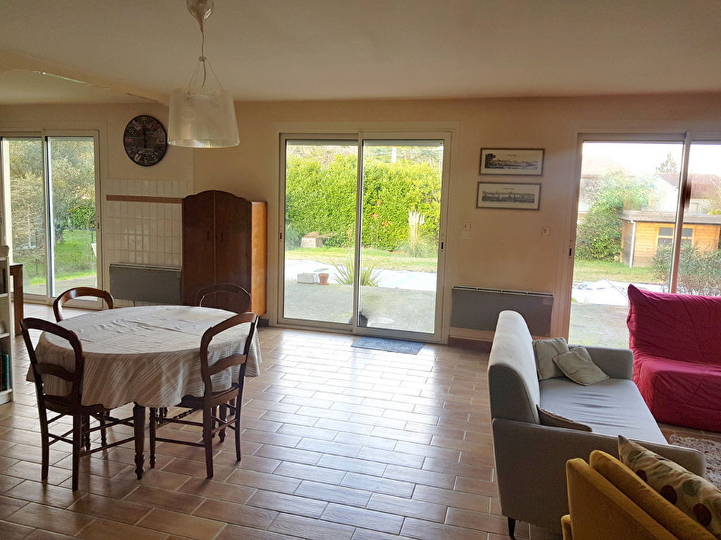 Auzeville Tolosane 31320  Maison T7 de 200 m2, terrain 916 m²- piscine, garage