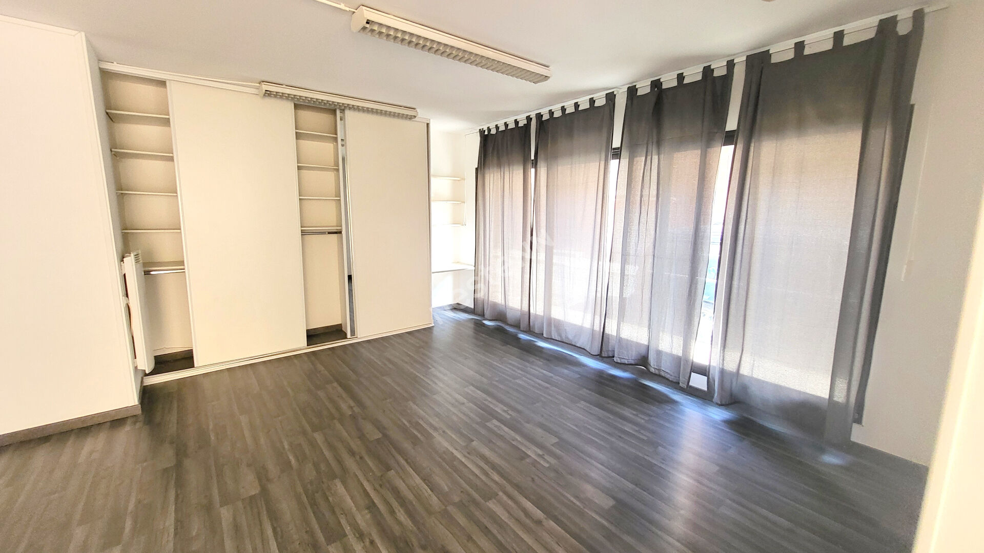 Local commercial Toulouse 62 m2 proche centre ville et canal