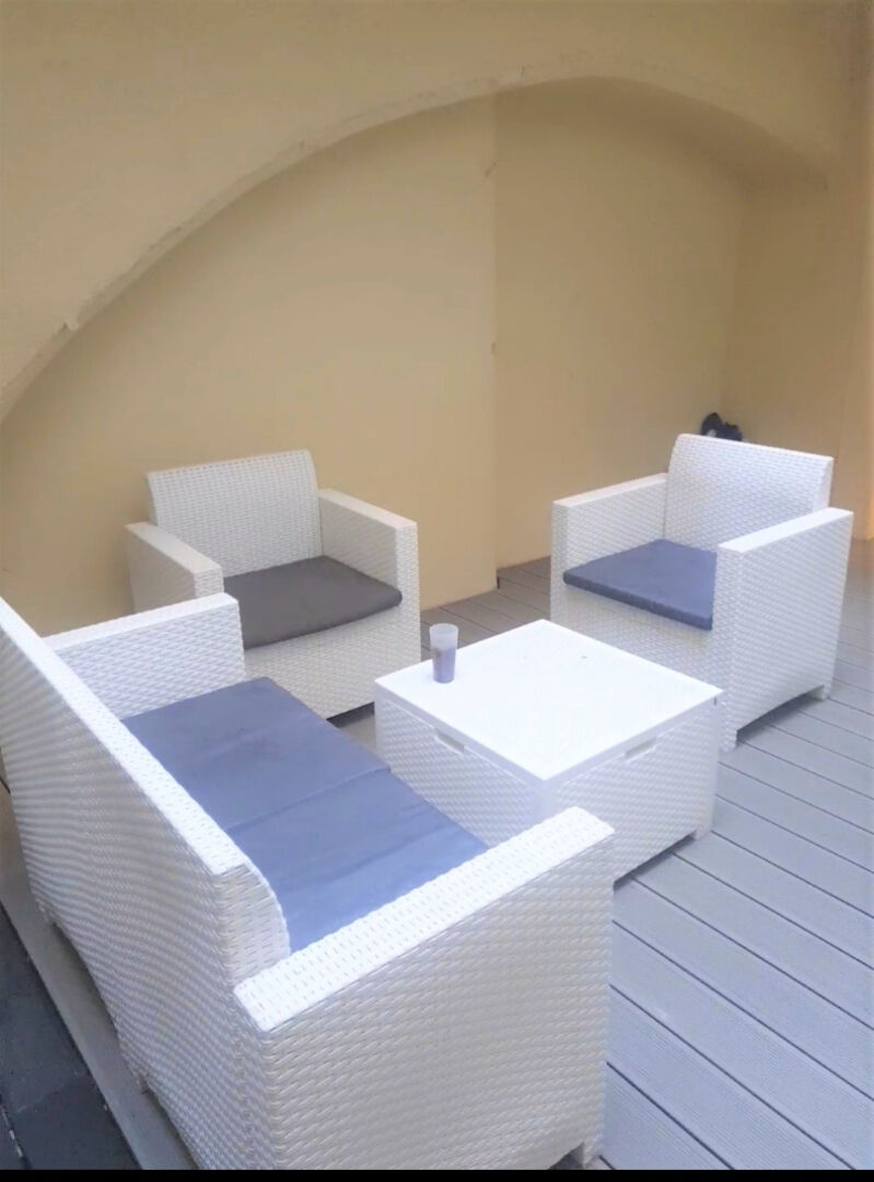 Toulouse 31000 PLEIN CENTRE VILLE  Rue Saint Rome T3 traversant Capitole, 70.84m2 avec terrasse privative de 15m².