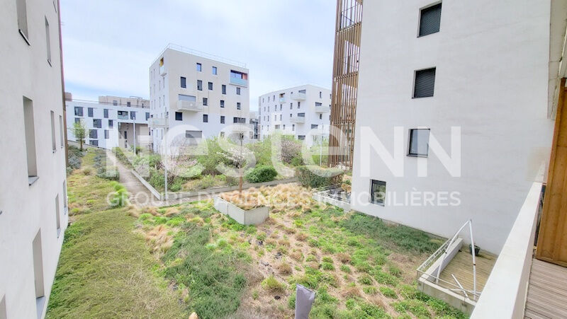 Appartement Toulouse  T3 67.70 m2 avec 2 terrasses et une place de parking au pied du métro Borderouge.