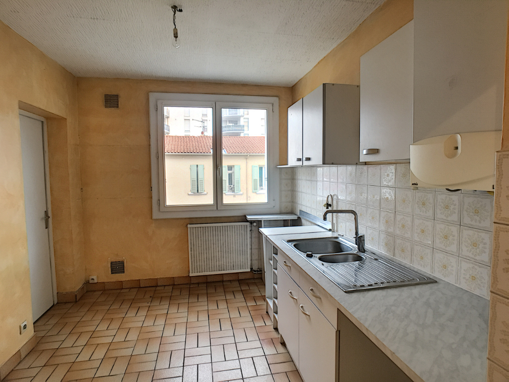 VALENCE - Maurice Faure - T4  81 m² + garage