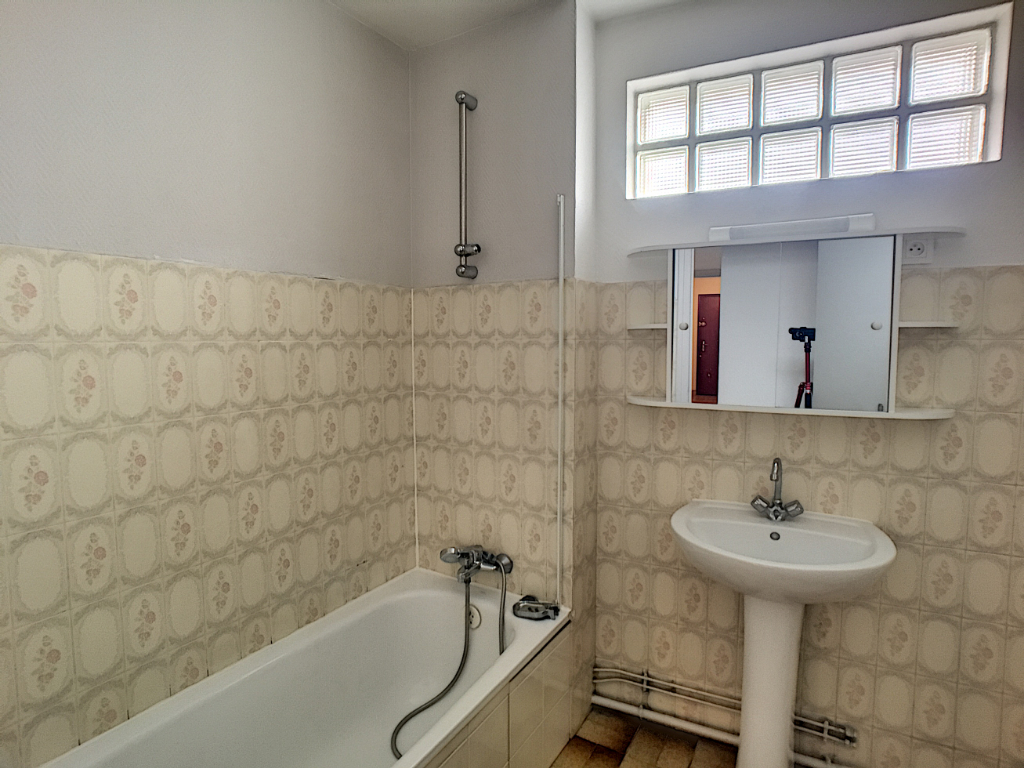 VALENCE - Maurice Faure - T4  81 m² + garage