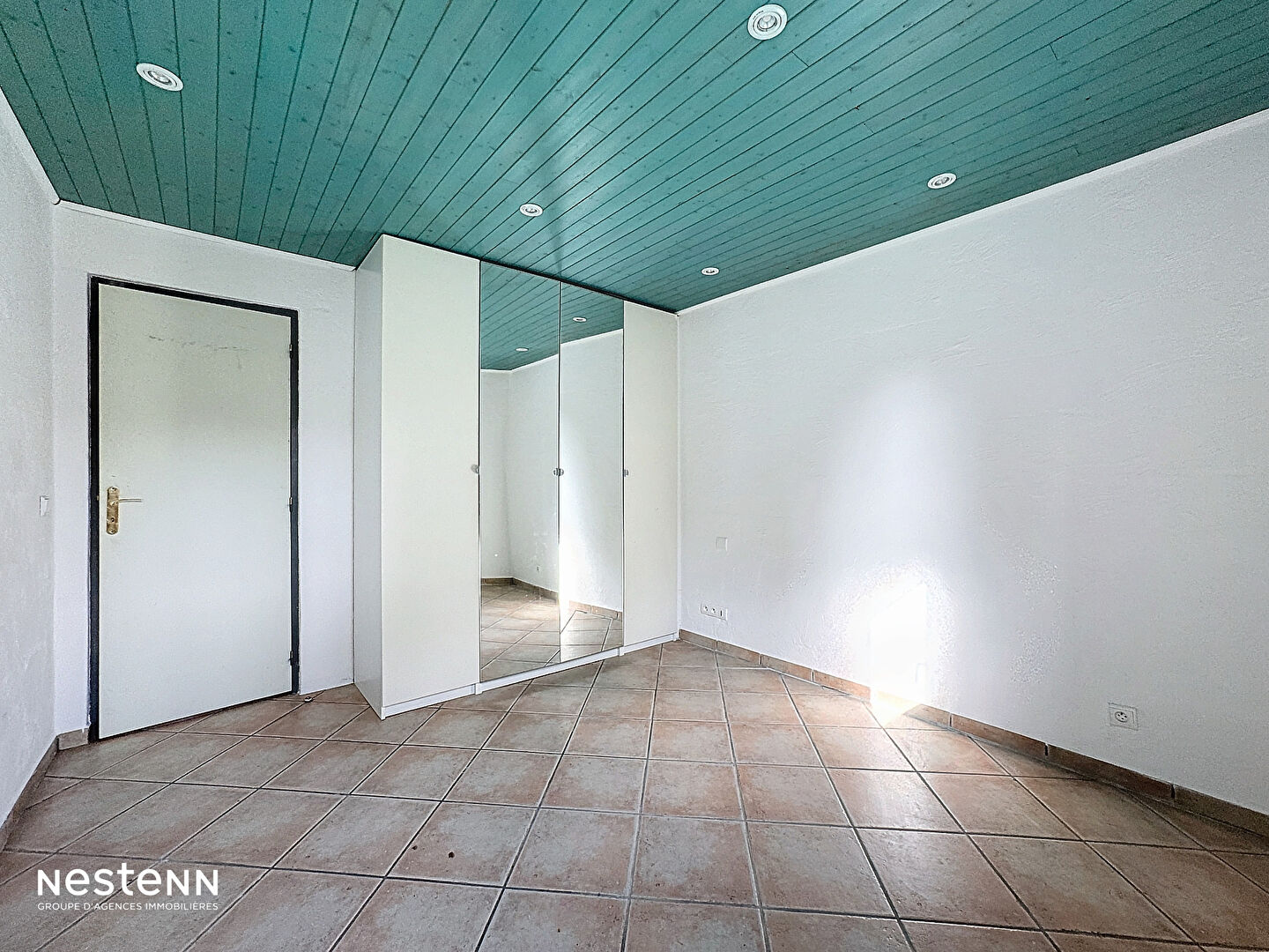 Maison familiale avec piscine et potentiel locatif - Quartier paisible