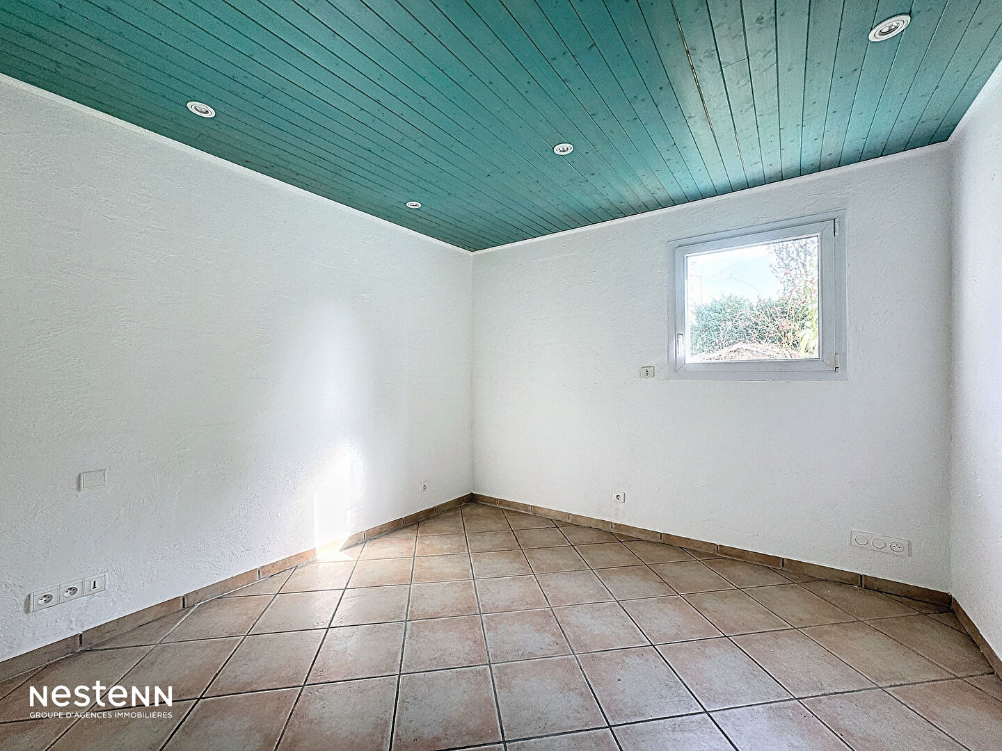 Maison familiale avec piscine et potentiel locatif - Quartier paisible