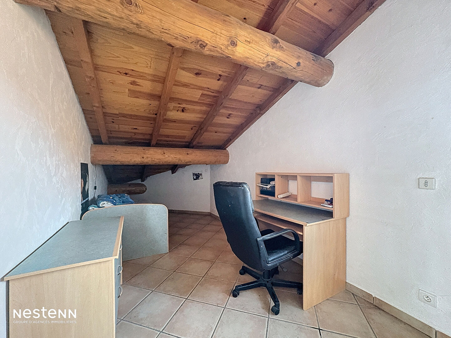 Maison familiale avec piscine et potentiel locatif - Quartier paisible