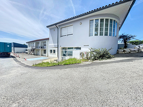 Vente par agence immobiliere à Saint marcel les valence (26320)