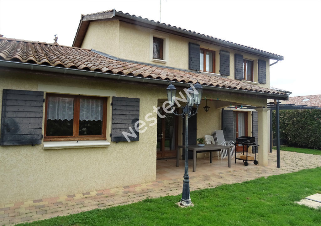 Maison ARNAS 6 pièce(s) 160 m2 600m2 Terrain !