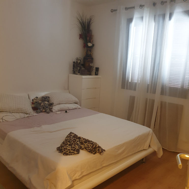 APPARTEMENT AVEC GARAGE CENTRE DE BIGUGLIA 20620