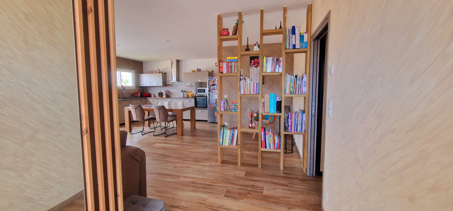 Villa  récente + T2 à 15 min de St Florent  et 15 min de Biguglia
