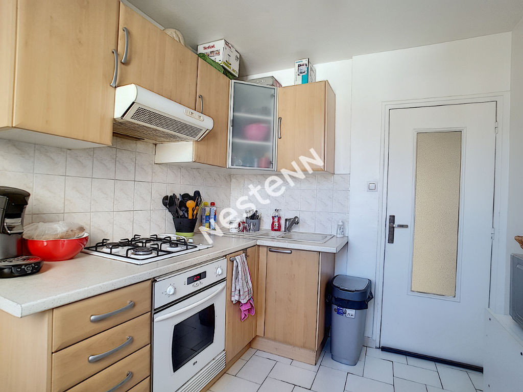 VENDU T5 - Appartement Grenoble  5 P+C Dernier étage avec cheminée et climatisation.