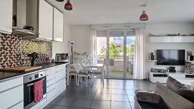 Vente par agence immobiliere à Grenoble (38000)