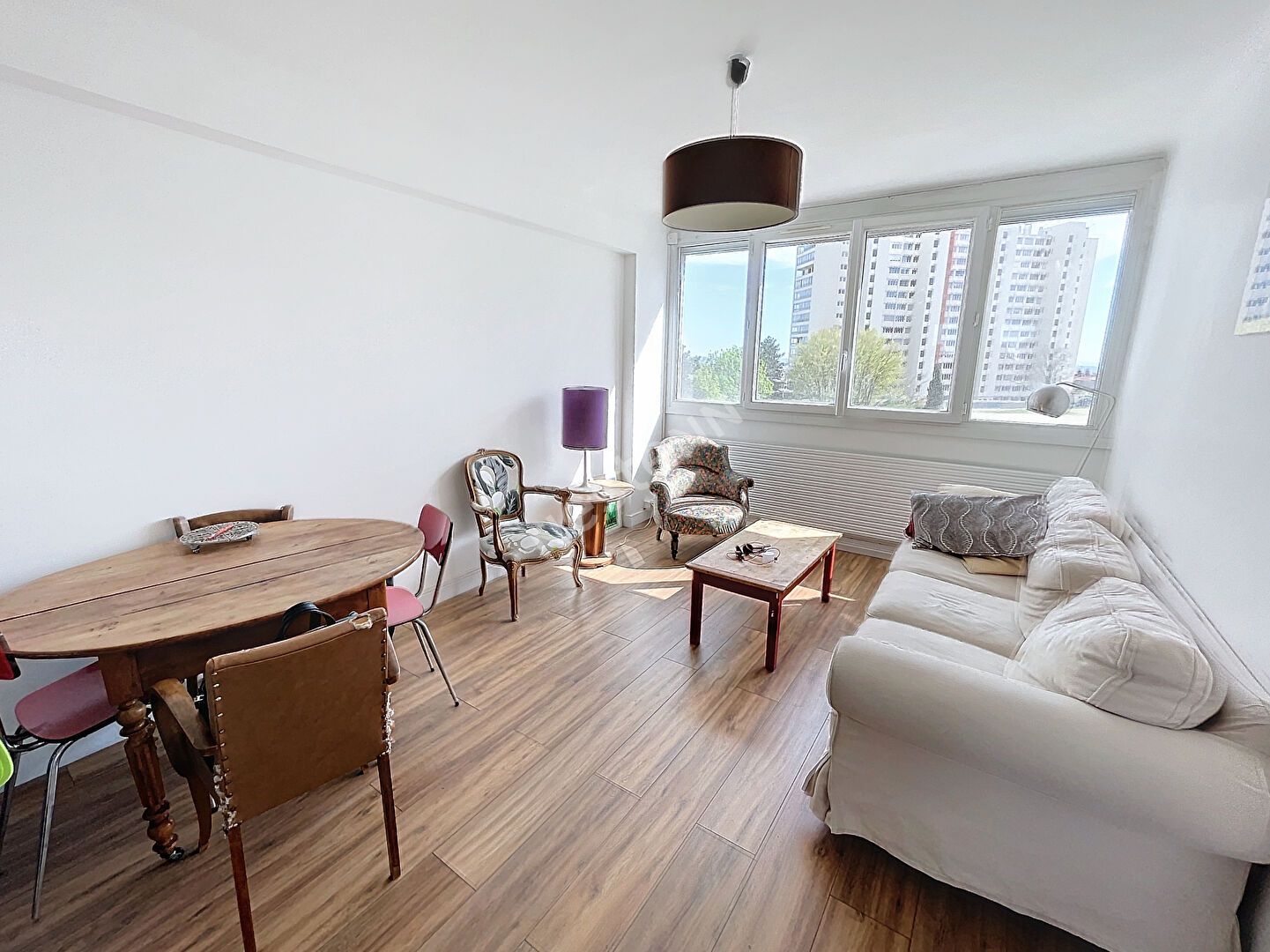 Appartement T3 (T2) - Traversant, calme et très lumineux, vue dégagé - Investisseur, bonne rentabilité - 69004 Lyon