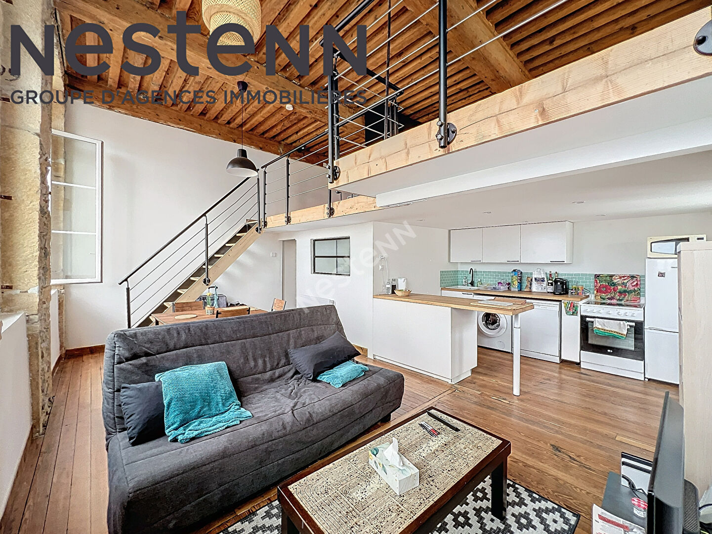 Croix Rousse - Canut style loft T3 de 57m2- Vue exceptionnelle sur Lyon  - refait à neuf
