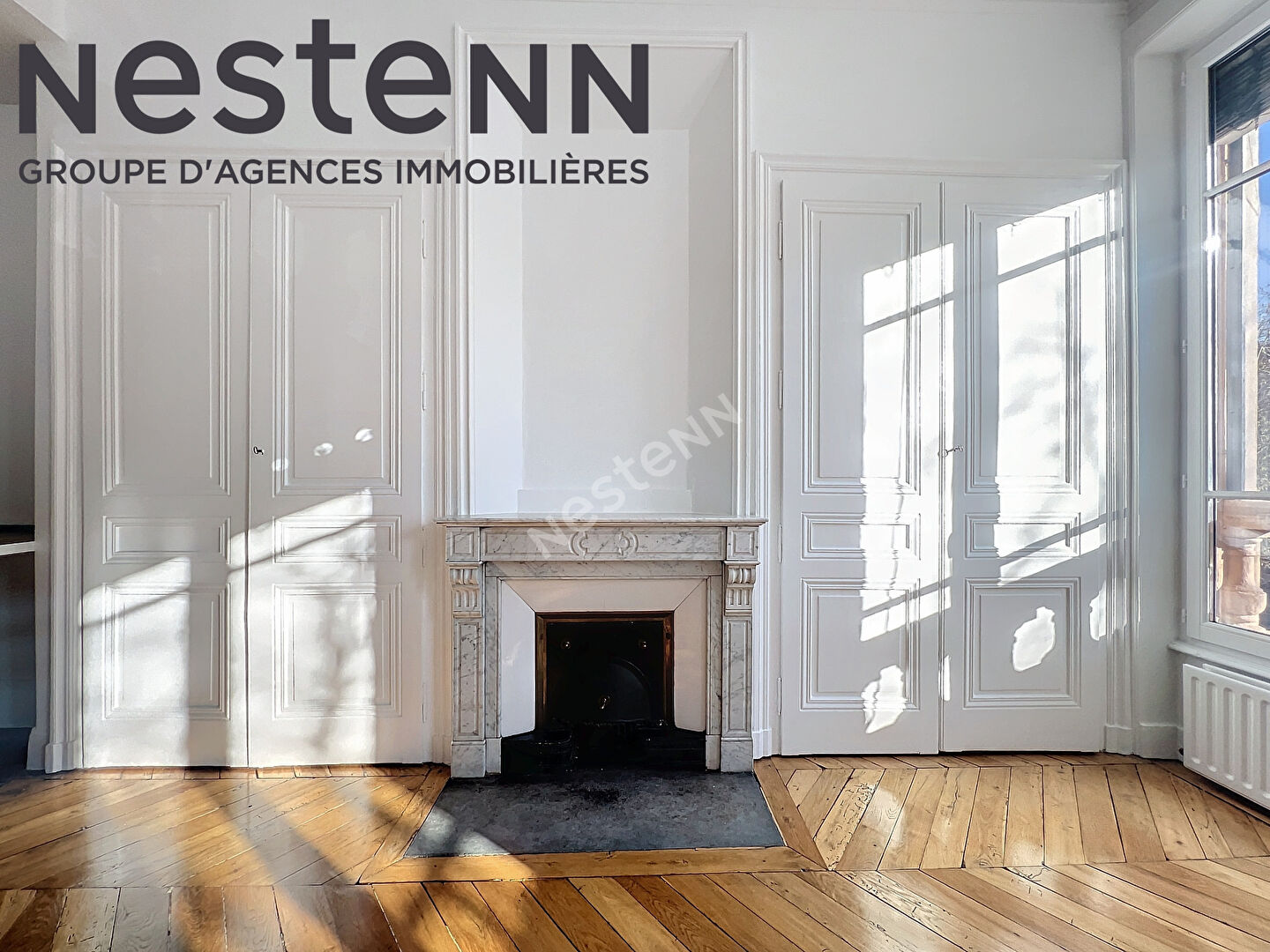 T3 - Immeuble bourgeois - Ascenseur - Traversant - Lumineux  - Métro