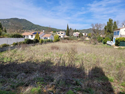 Vente terrain à Mazaugues (83136)