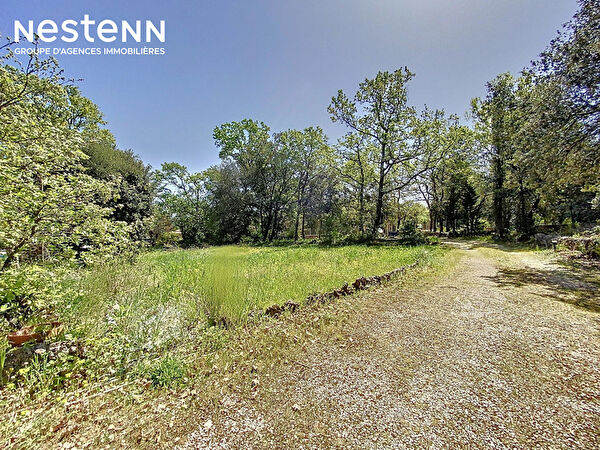 Vente terrain à Mazaugues (83136)