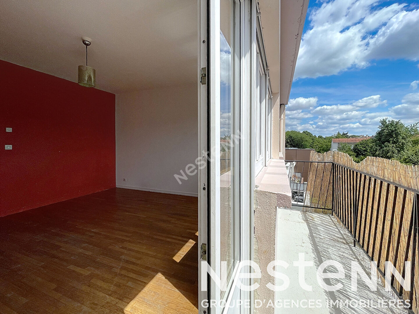 Appartement Metz 74 m2 - traversant - 2 chambres - balcon - parking - cave