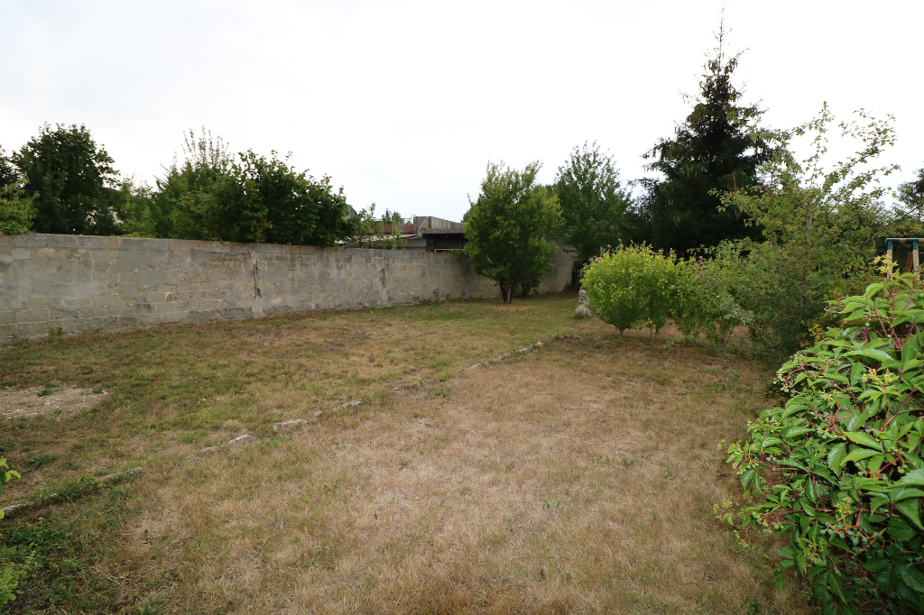 Rive Droite maison individuelle 3 chambres dont une au rez-de-chaussée