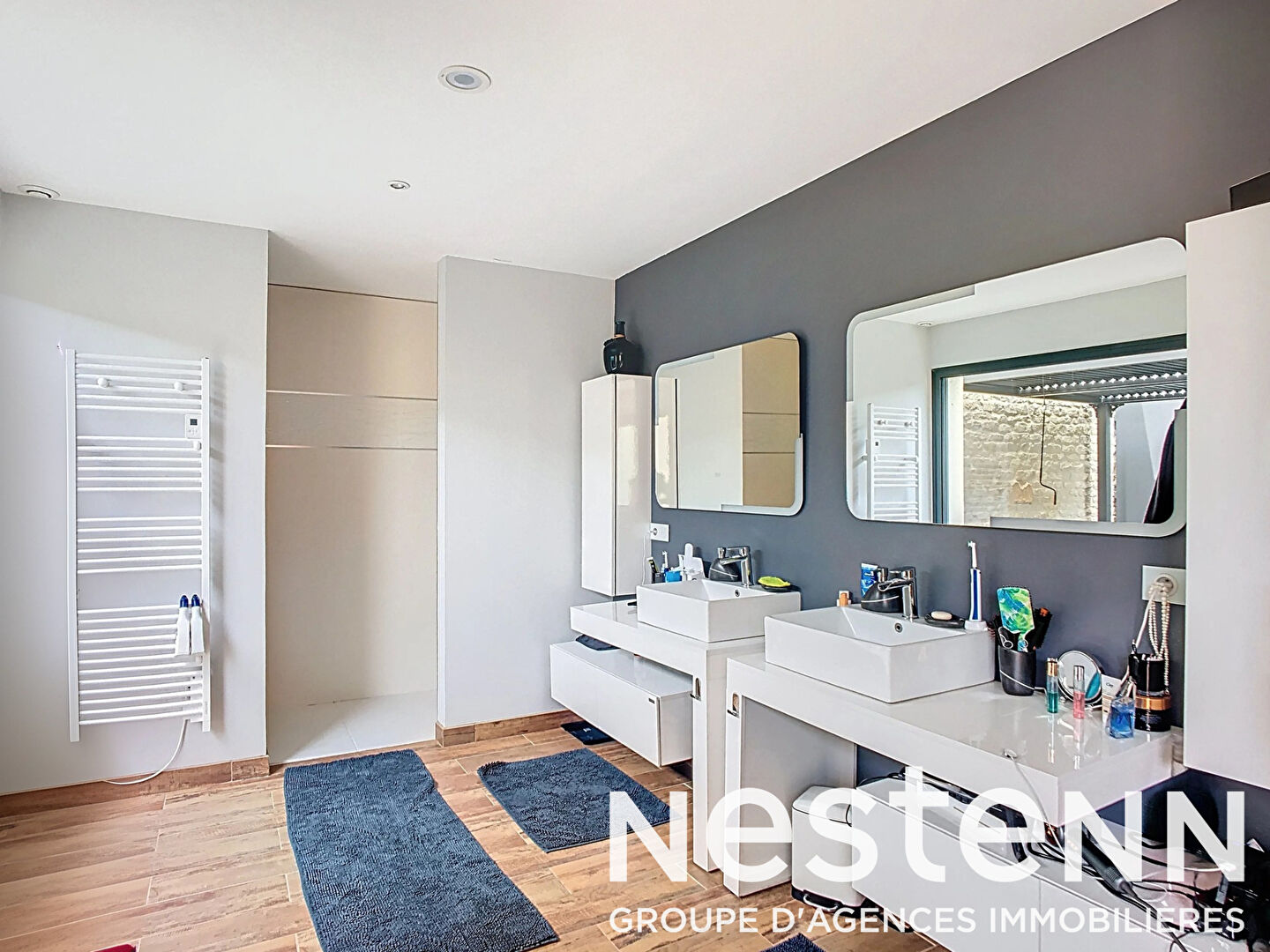 Maison  6 pièce(s) 221 m2