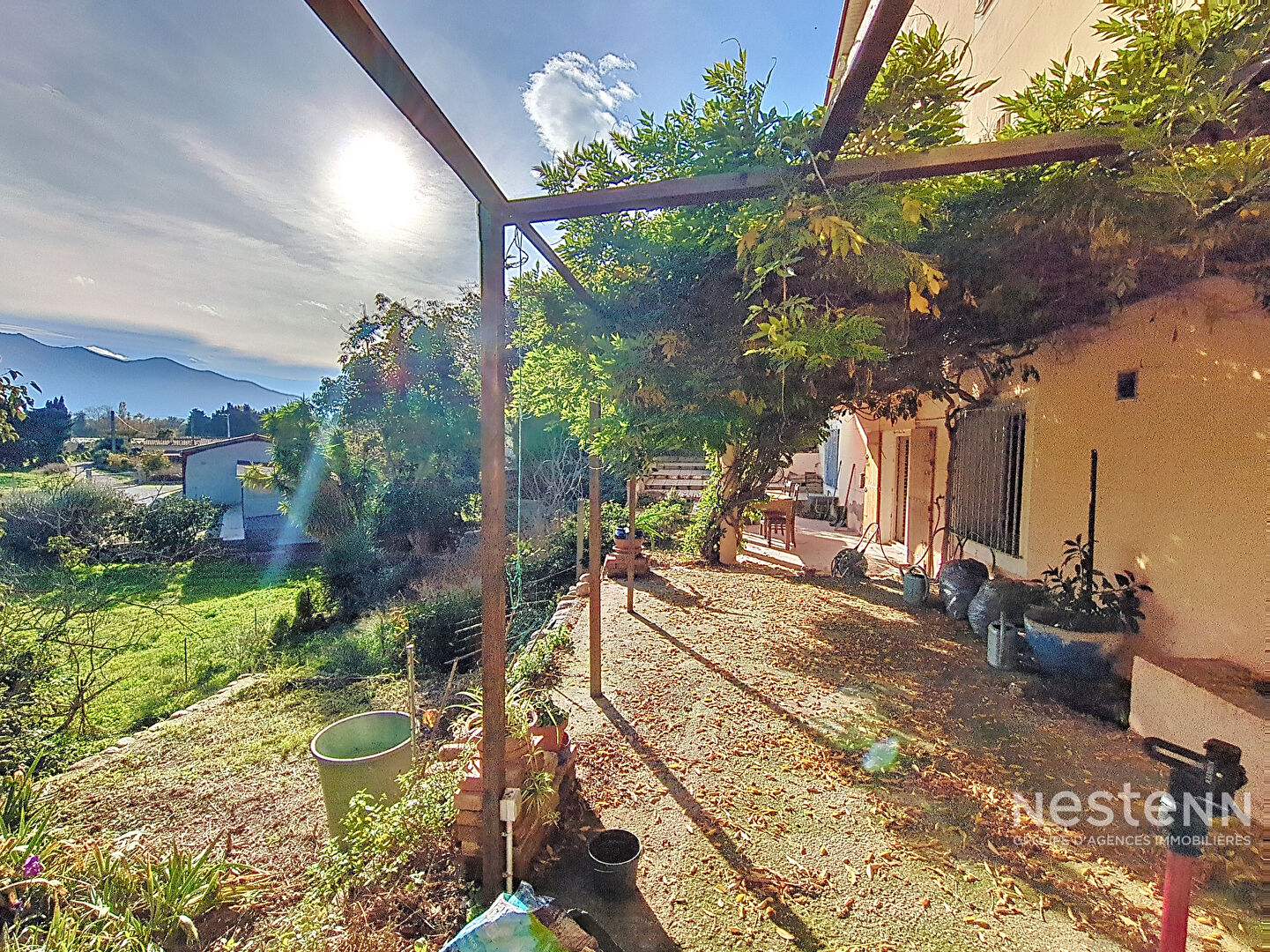 Brouilla, proche Perpignan, maison 3 faces 5 pièces 134.53 m2  sur 550m² de terrain