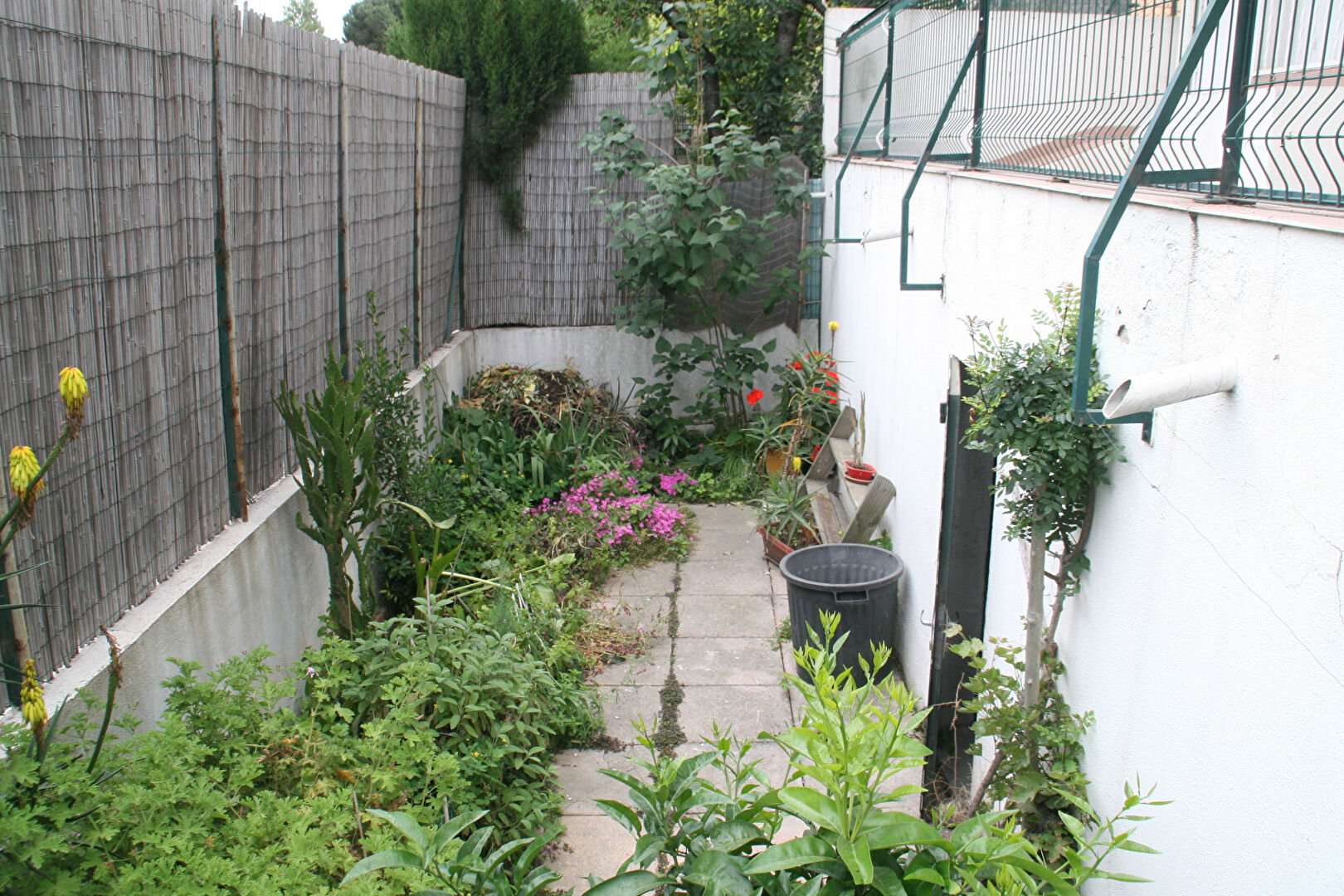 Perpignan proche UPVD, Appartement 2 pièce(s) 35.64 m² avec grande terrasse et jardinet