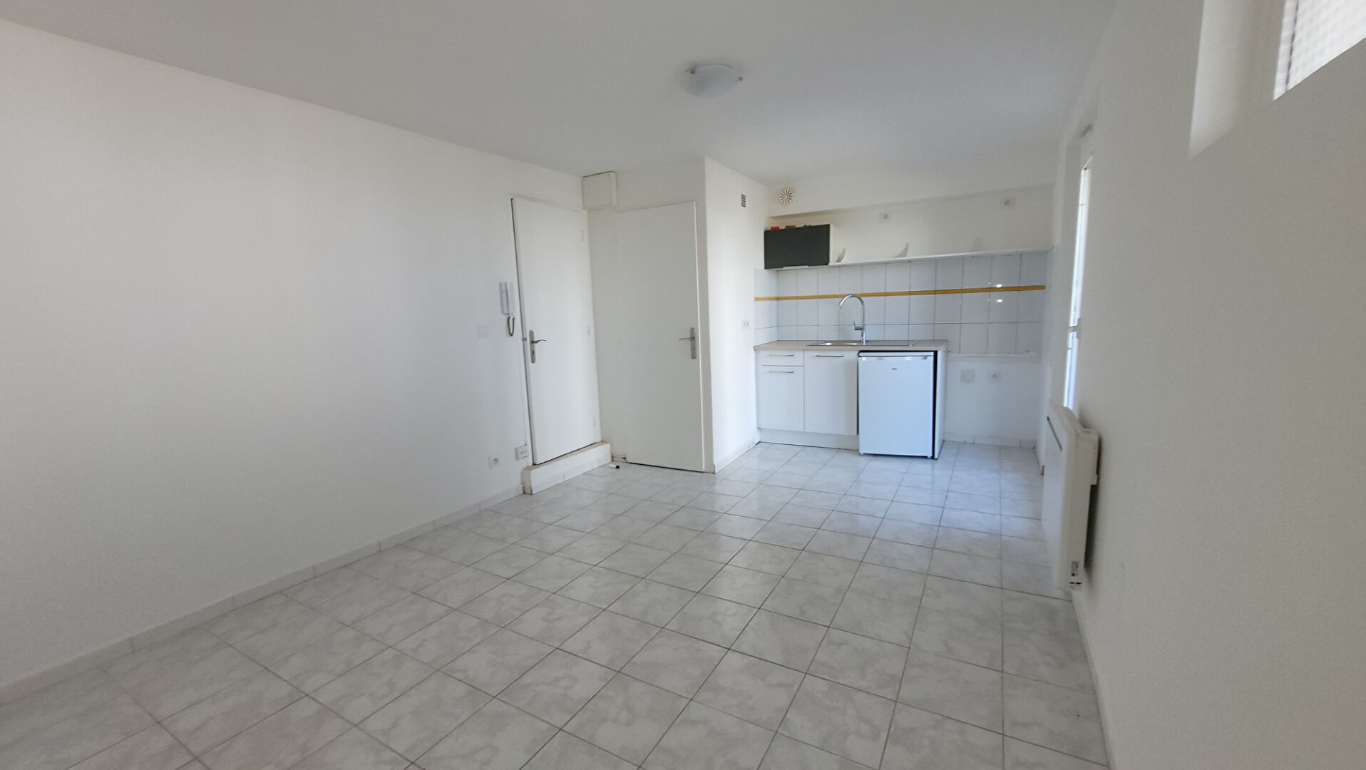 Perpignan proche UPVD, Appartement 2 pièce(s) 35.64 m² avec grande terrasse et jardinet