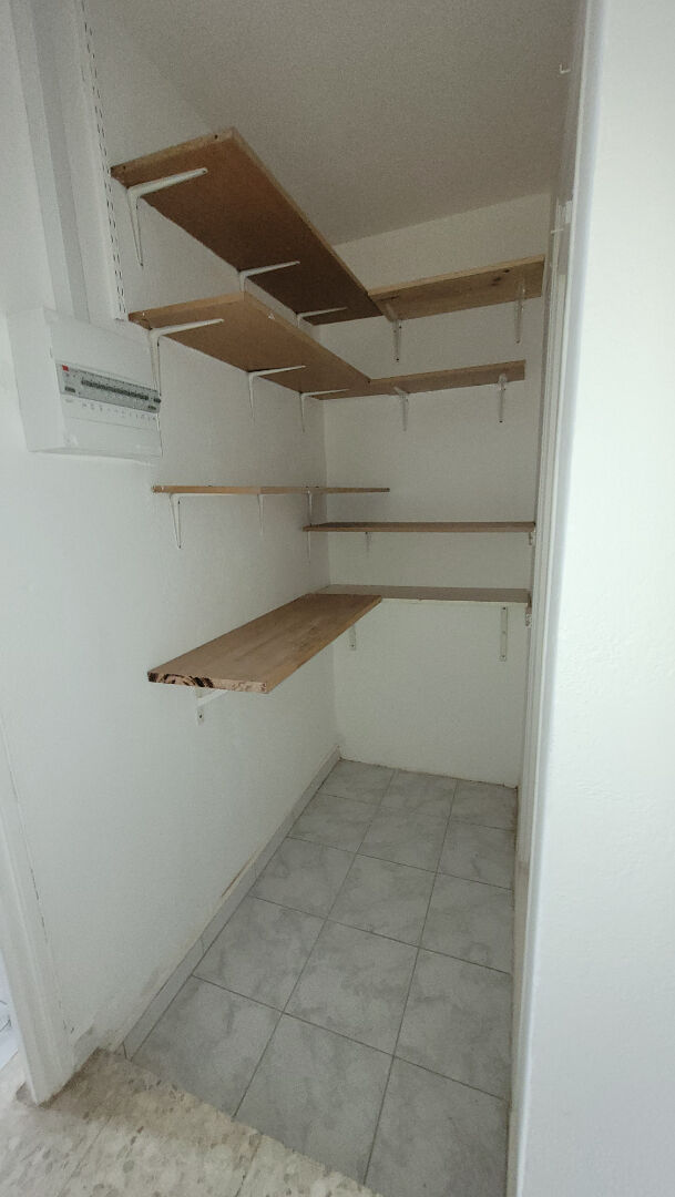 Perpignan proche UPVD, Appartement 2 pièce(s) 35.64 m² avec grande terrasse et jardinet