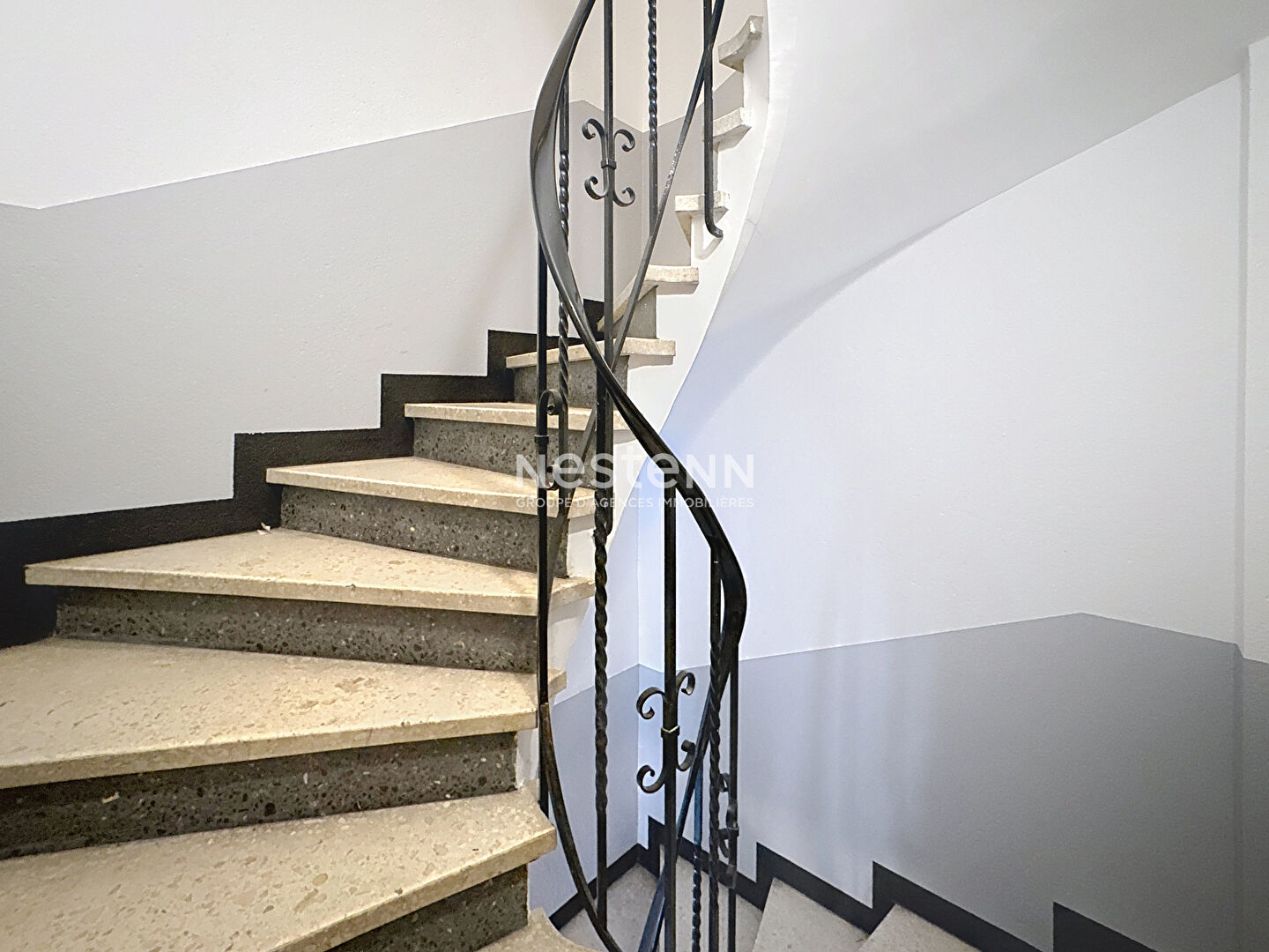 Immeuble de rapport Perpignan 10 pièces 193.75 m2 en 3 faces, 3 appartements.