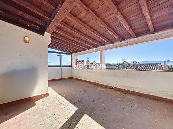 Vente par agence immobiliere à Theza (66200)