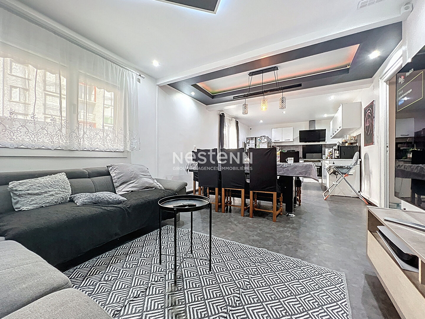 Perpignan, maison 7 pièces 157 m2, garage et jardin.