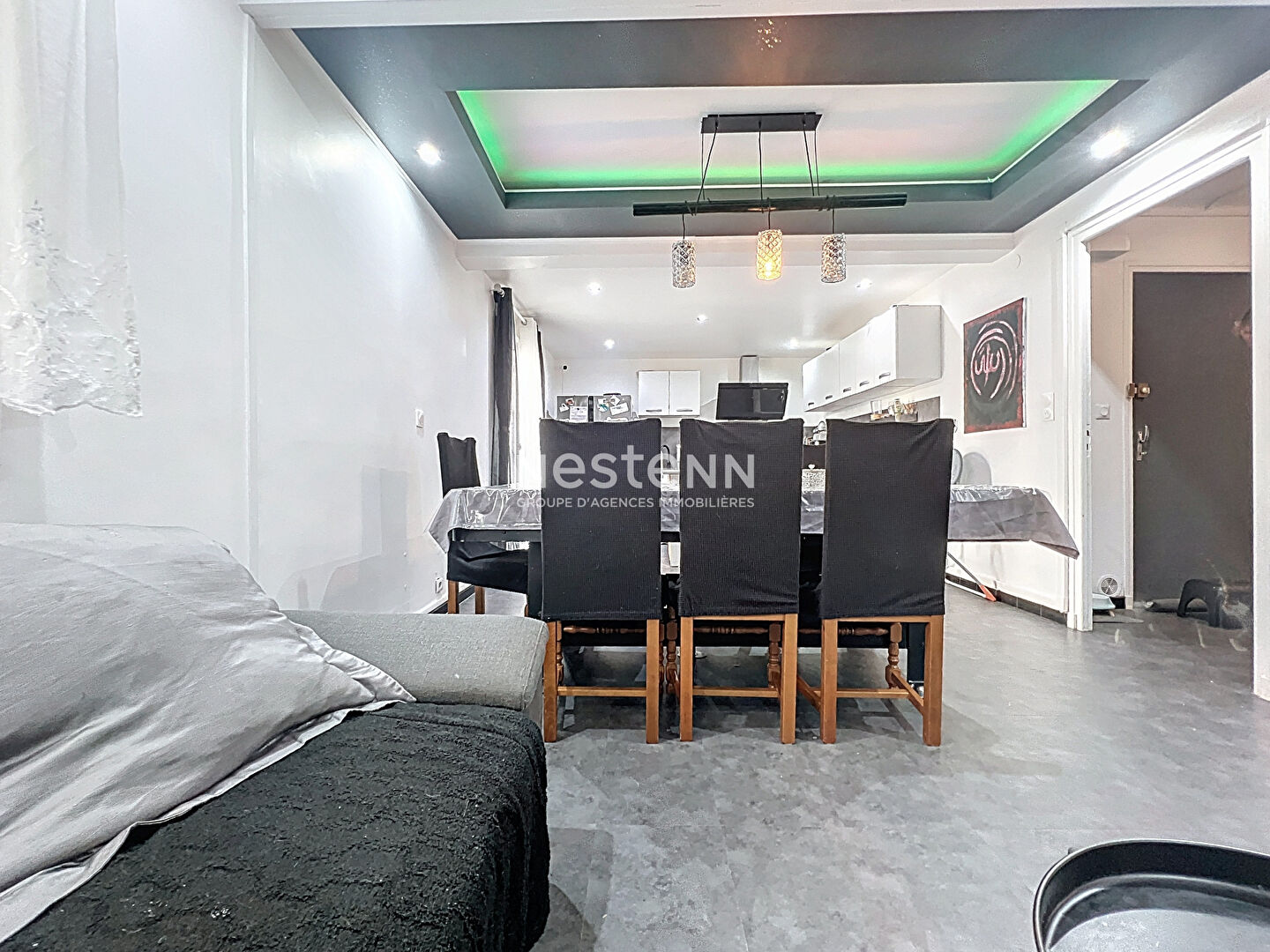 Perpignan, maison 7 pièces 157 m2, garage et jardin.
