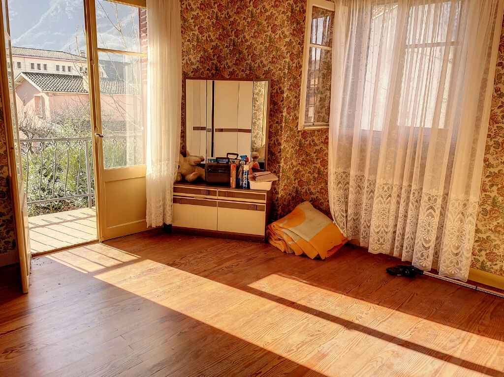 A VENDRE  MAISON+JARDIN TARASCON SUR ARIEGE