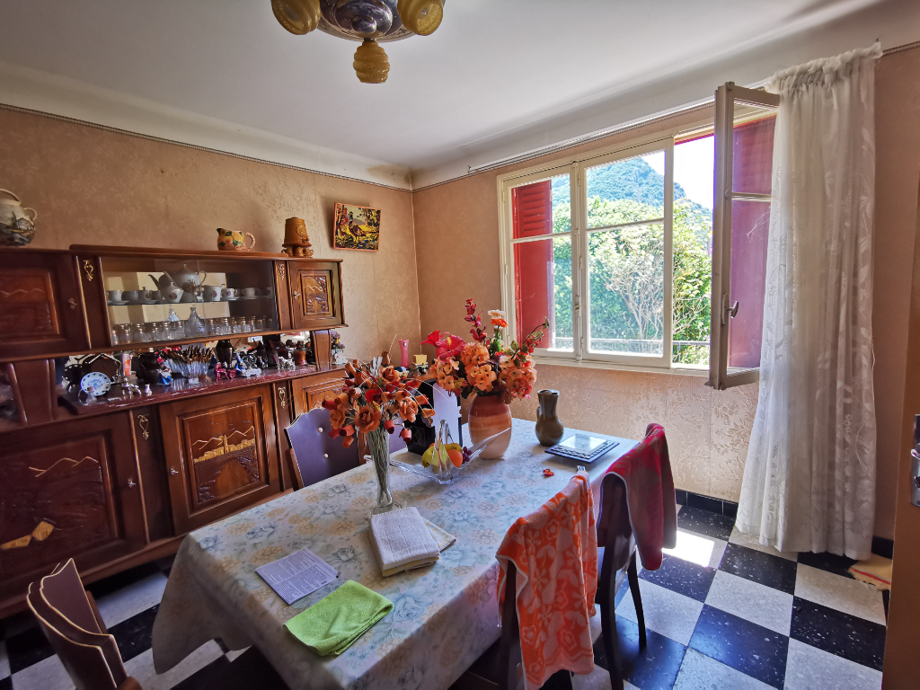 A VENDRE  MAISON+JARDIN TARASCON SUR ARIEGE