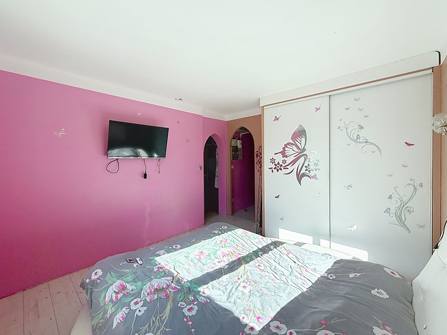 SAVERDUN : MAISON AVEC VUE PYRENNES ET APPARTEMENT INDEPENDANT EN CAMPAGNE