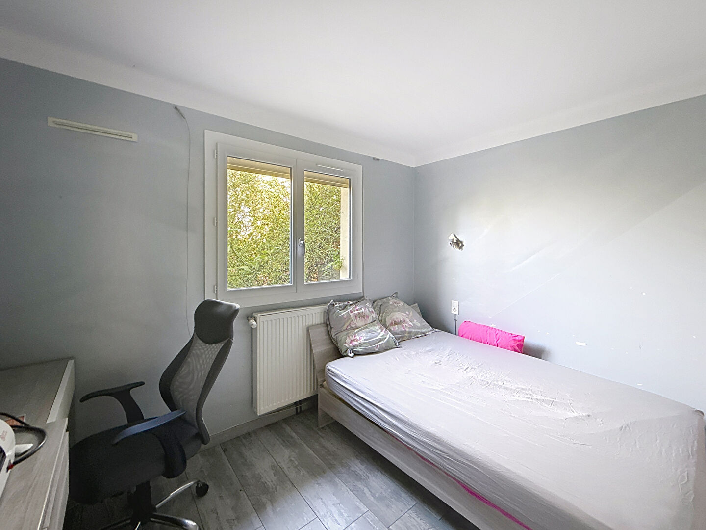 SAVERDUN : MAISON AVEC VUE PYRENNES ET APPARTEMENT INDEPENDANT EN CAMPAGNE