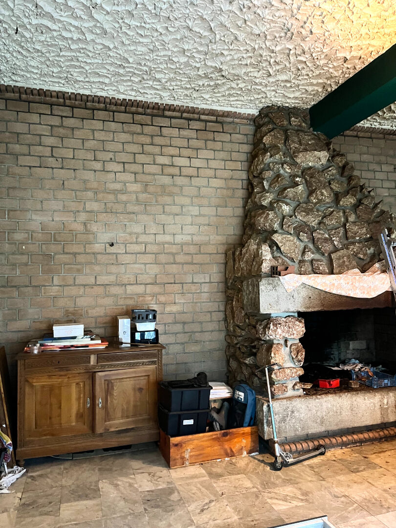 A VENDRE ANCIENNE MAISON A RENOVER   FORT POTENTIEL à 10 MINUTES DE TARASON