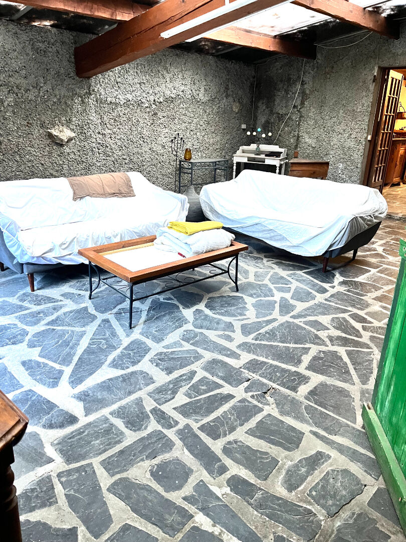 A VENDRE ANCIENNE MAISON A RENOVER   FORT POTENTIEL à 10 MINUTES DE TARASON