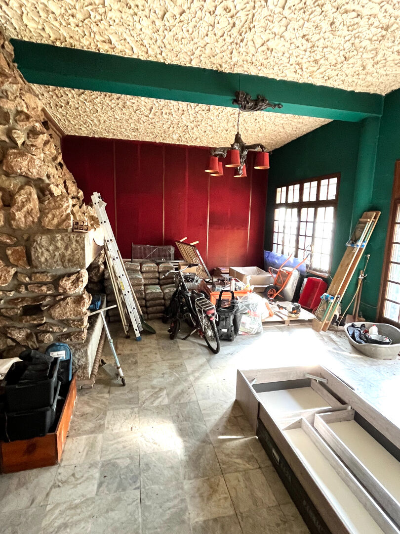 A VENDRE ANCIENNE MAISON A RENOVER   FORT POTENTIEL à 10 MINUTES DE TARASON
