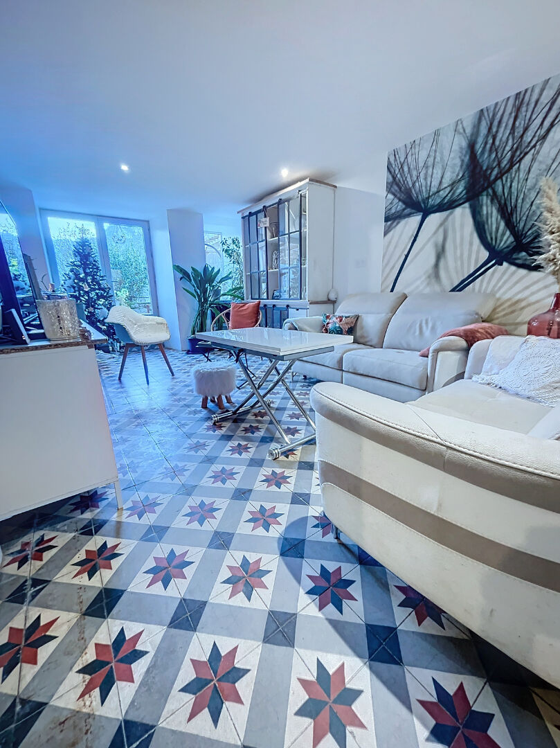 MAISON FAMILIALLE + GÎTES A VENDRE A ORNOLAC