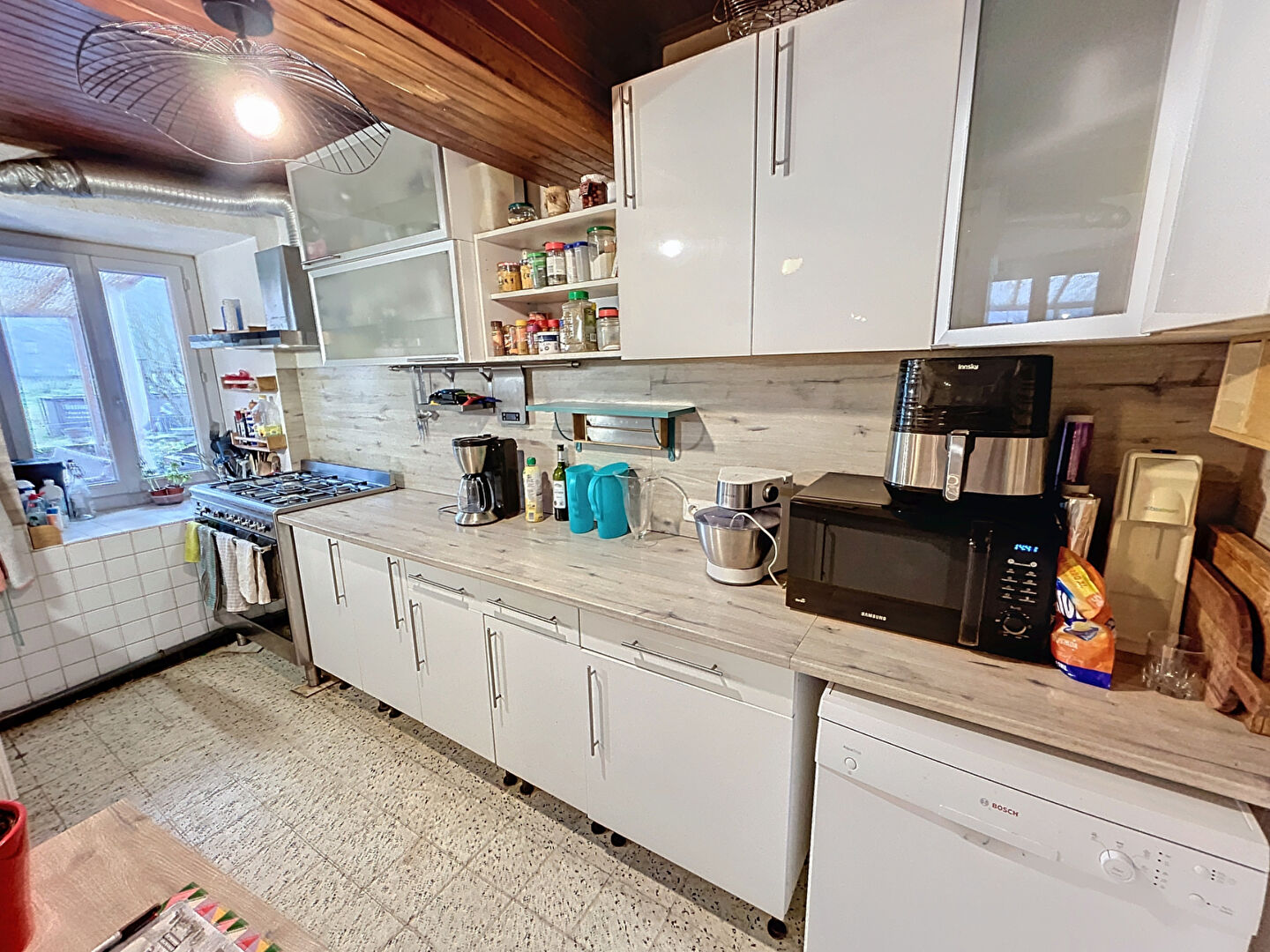 MAISON FAMILIALLE + GÎTES A VENDRE A ORNOLAC