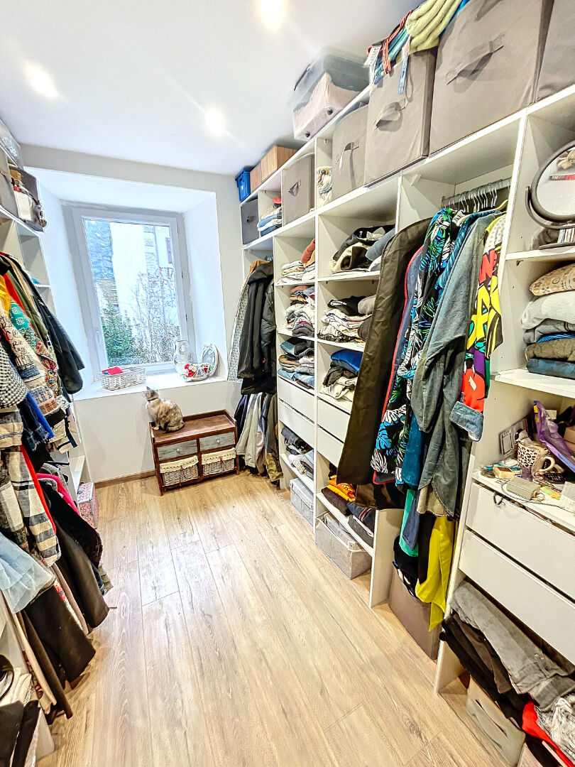 MAISON FAMILIALLE + GÎTES A VENDRE A ORNOLAC